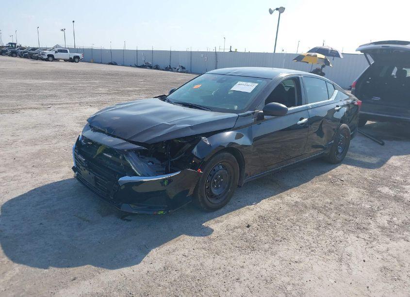 Photo 2 of 2024 Nissan Altima S FWD (VIN 1N4BL4BV6RN406533)