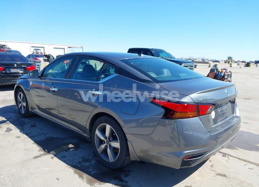 Photo 3 of 2019 Nissan Altima 2.5 S (VIN 1N4BL4BV7KC153675)