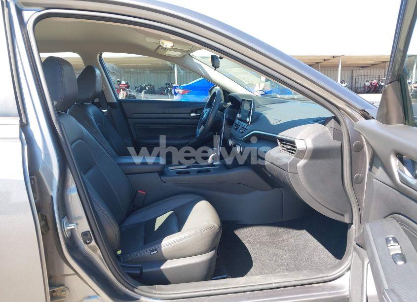 Photo 5 of 2019 Nissan Altima 2.5 S (VIN 1N4BL4BV7KC153675)