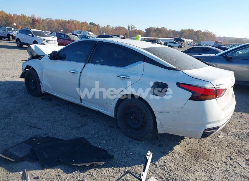 Photo 3 of 2019 Nissan Altima 2.5 S (VIN 1N4BL4BV7KC156415)