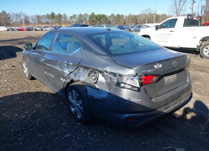 Photo 3 of 2019 Nissan Altima 2.5 S (VIN 1N4BL4BV7KC165485)