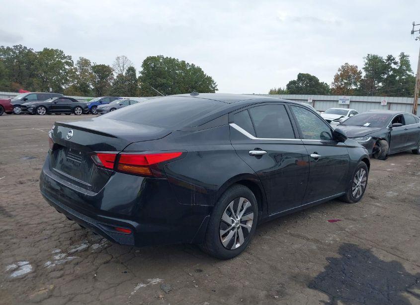 Photo 4 of 2019 Nissan Altima 2.5 S (VIN 1N4BL4BV7KC195733)