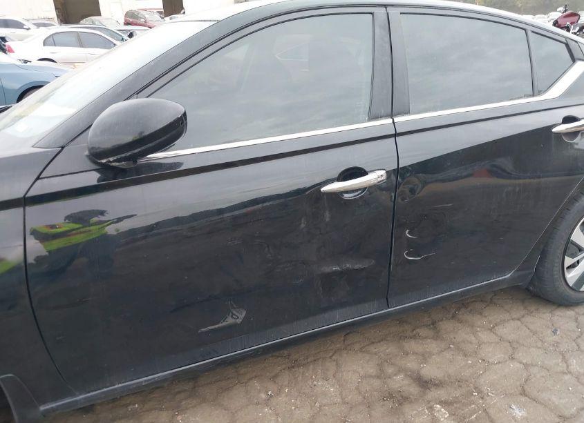 Photo 6 of 2019 Nissan Altima 2.5 S (VIN 1N4BL4BV7KC195733)