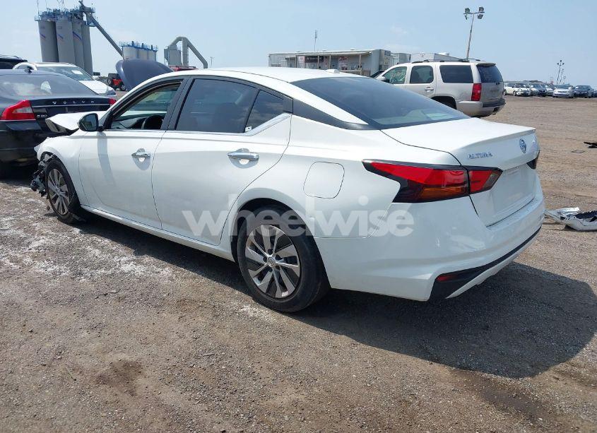 Photo 3 of 2019 Nissan Altima 2.5 S (VIN 1N4BL4BV7KC198633)