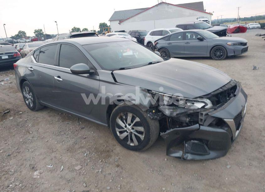 2019 Nissan Altima 2.5 S (VIN 1N4BL4BV7KC212756) main photo