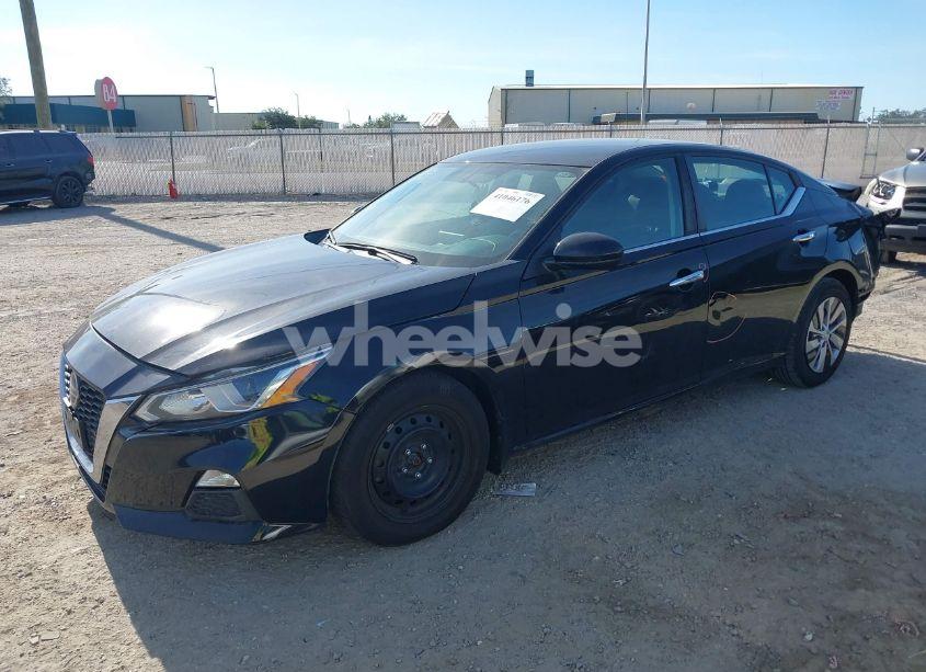 Photo 2 of 2019 Nissan Altima 2.5 S (VIN 1N4BL4BV7KC215270)
