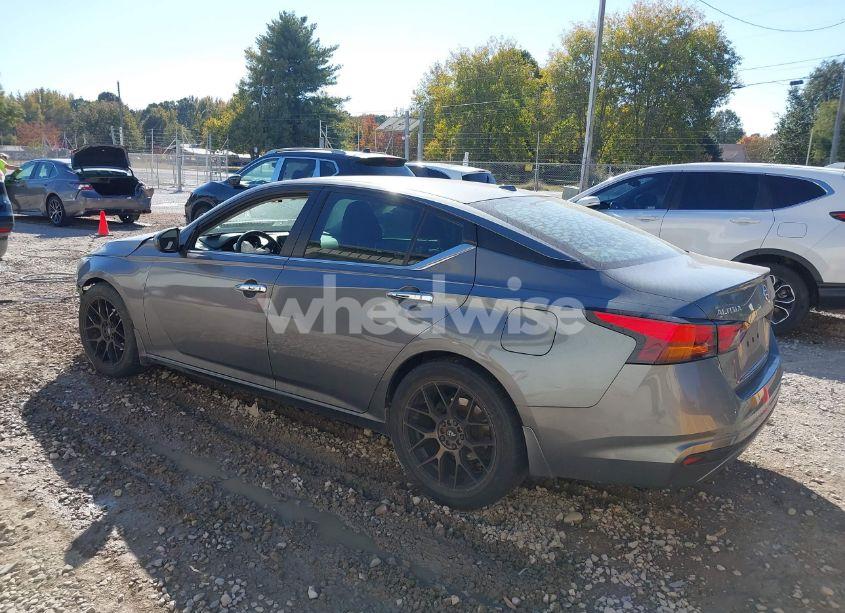 Photo 3 of 2019 Nissan Altima 2.5 S (VIN 1N4BL4BV7KC236393)