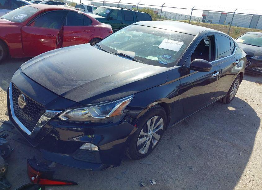 Photo 2 of 2019 Nissan Altima 2.5 S (VIN 1N4BL4BV7KC249306)