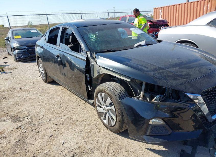 Photo 6 of 2019 Nissan Altima 2.5 S (VIN 1N4BL4BV7KC249306)