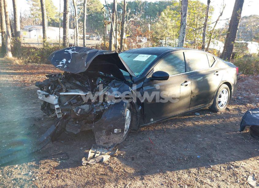 Photo 2 of 2019 Nissan Altima 2.5 S (VIN 1N4BL4BV7KN316426)