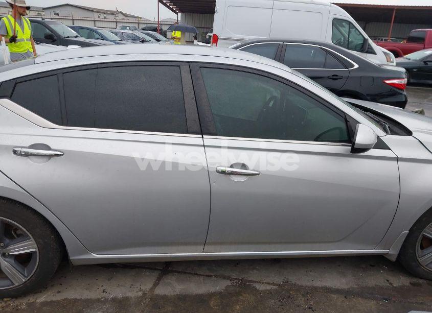 Photo 12 of 2019 Nissan Altima 2.5 S (VIN 1N4BL4BV7KN317835)