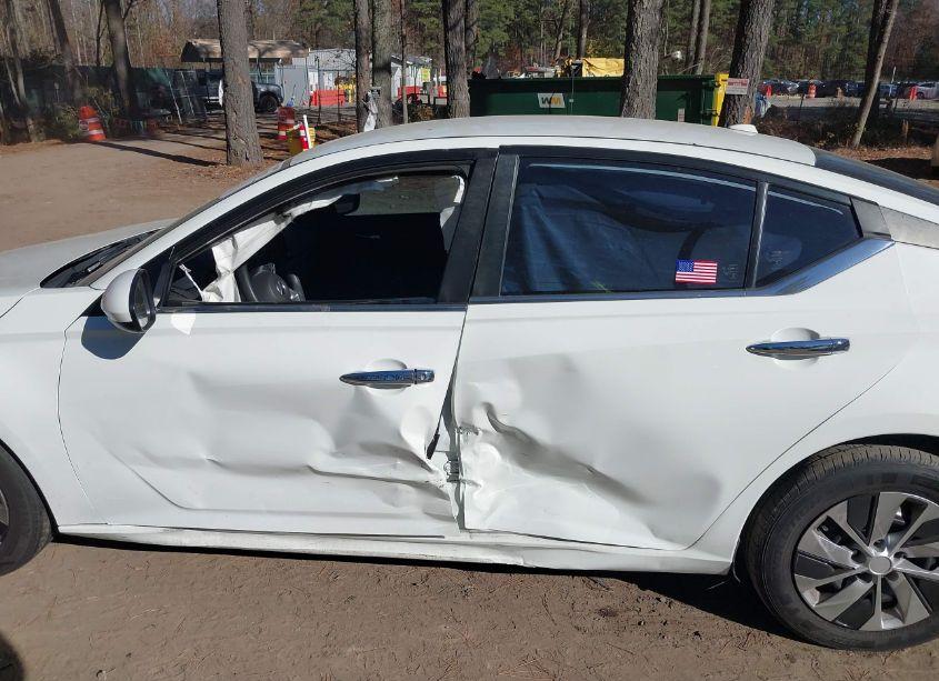 Photo 13 of 2019 Nissan Altima 2.5 S (VIN 1N4BL4BV7KN324509)