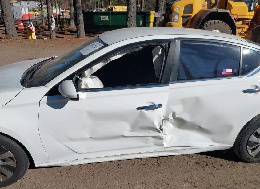 Photo 6 of 2019 Nissan Altima 2.5 S (VIN 1N4BL4BV7KN324509)