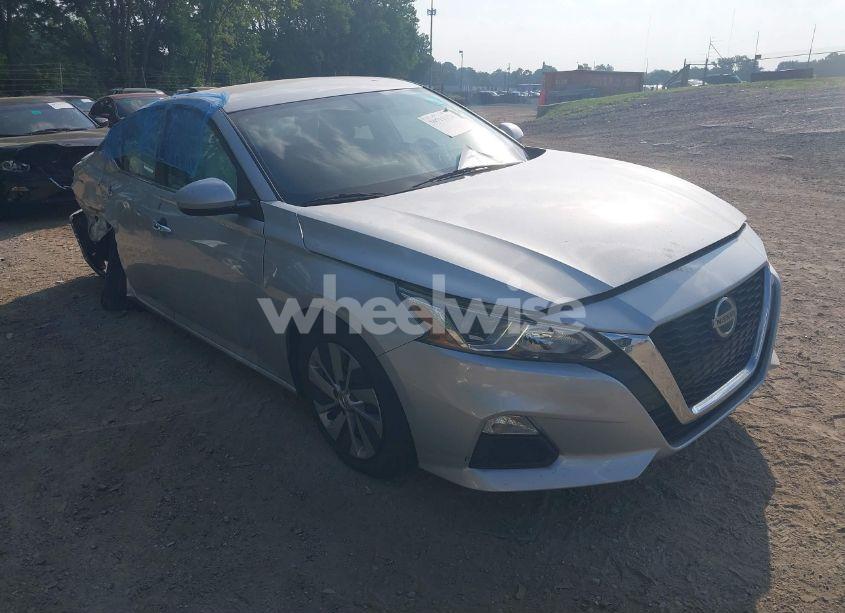 2020 Nissan Altima S FWD (VIN 1N4BL4BV7LC134206) main photo