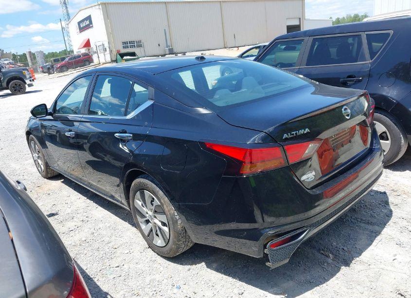Photo 3 of 2020 Nissan Altima S FWD (VIN 1N4BL4BV7LC134433)