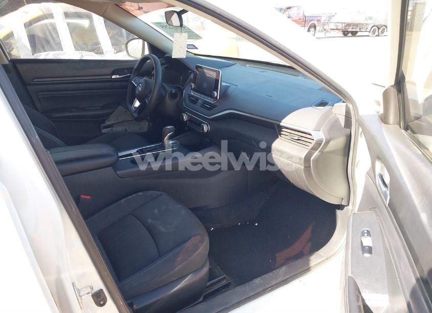 Photo 5 of 2020 Nissan Altima S FWD (VIN 1N4BL4BV7LC147800)