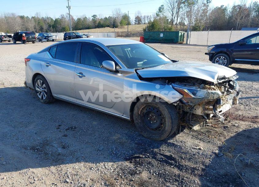 2020 Nissan Altima S FWD (VIN 1N4BL4BV7LC151510) main photo