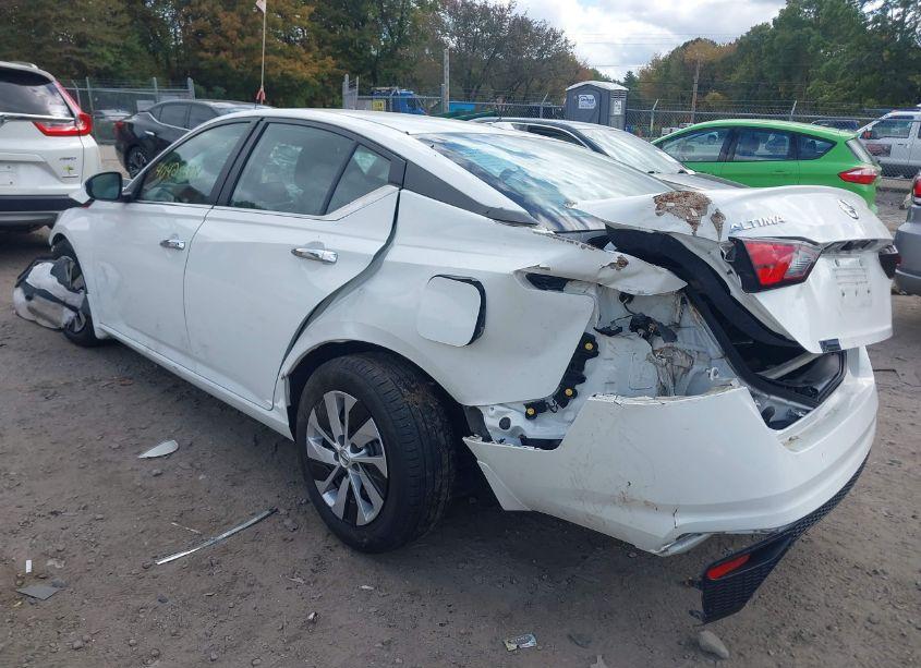 Photo 3 of 2020 Nissan Altima S FWD (VIN 1N4BL4BV7LC165875)