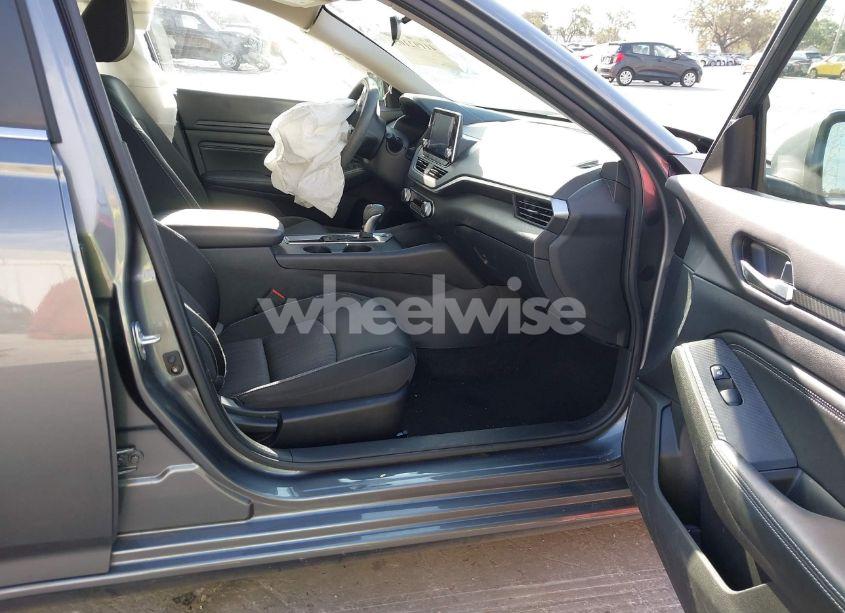 Photo 5 of 2020 Nissan Altima S FWD (VIN 1N4BL4BV7LC170350)