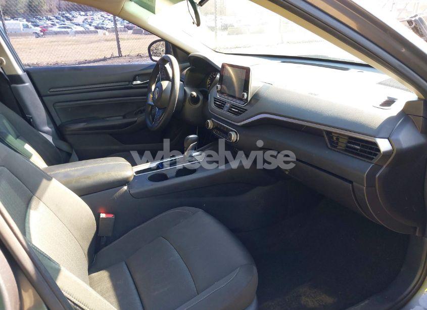 Photo 5 of 2020 Nissan Altima S FWD (VIN 1N4BL4BV7LC178562)