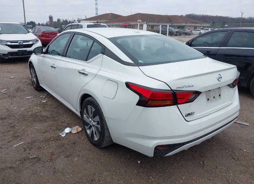 Photo 3 of 2020 Nissan Altima S FWD (VIN 1N4BL4BV7LC195894)