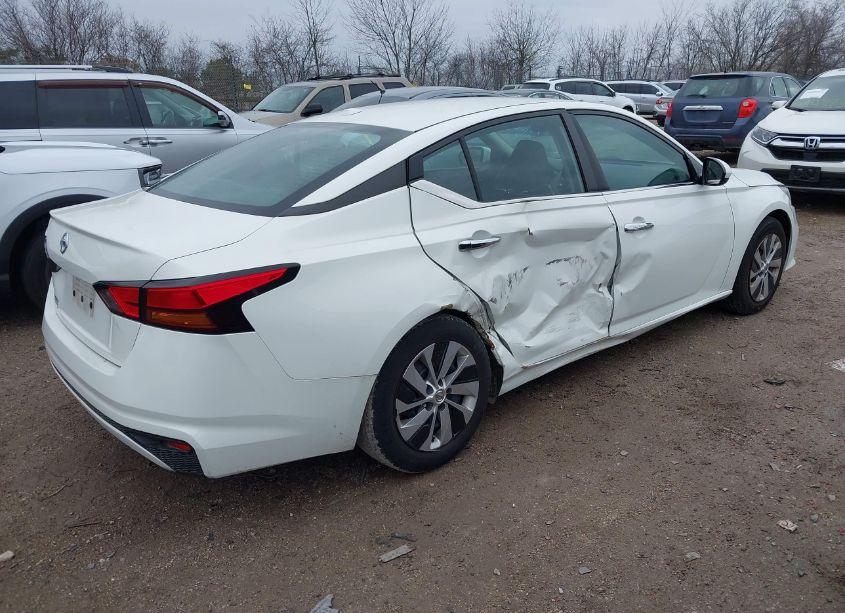 Photo 4 of 2020 Nissan Altima S FWD (VIN 1N4BL4BV7LC195894)