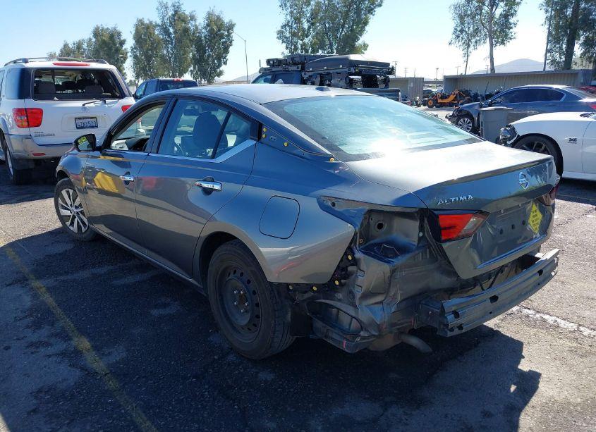 Photo 3 of 2020 Nissan Altima S FWD (VIN 1N4BL4BV7LC200169)