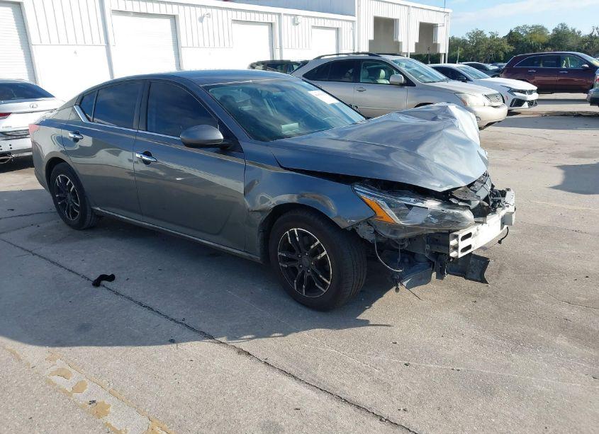 2020 Nissan Altima S FWD (VIN 1N4BL4BV7LC214346) main photo