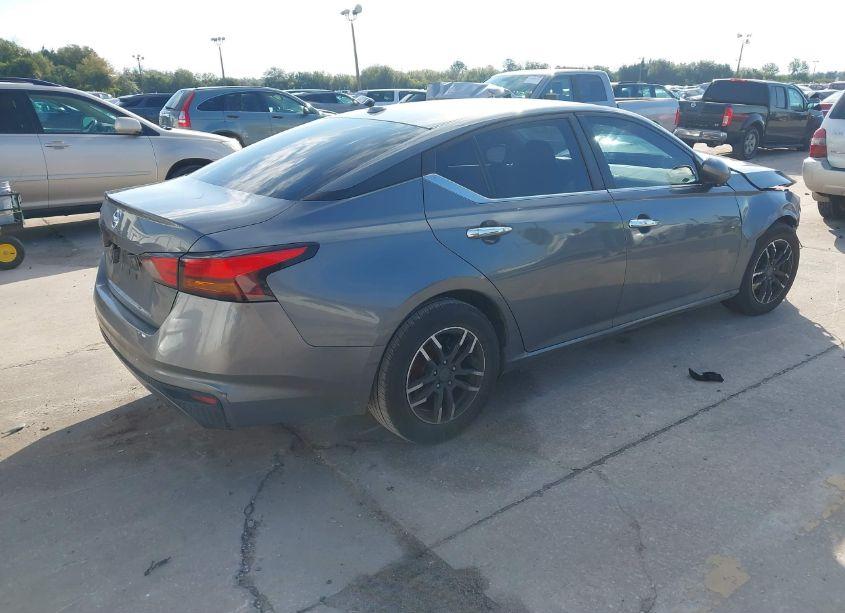 Photo 4 of 2020 Nissan Altima S FWD (VIN 1N4BL4BV7LC214346)