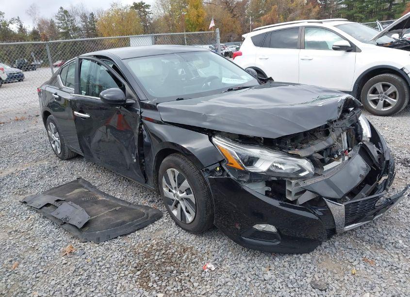 2020 Nissan Altima S FWD (VIN 1N4BL4BV7LC235200) main photo