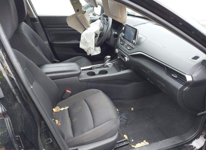 Photo 5 of 2020 Nissan Altima S FWD (VIN 1N4BL4BV7LC235200)