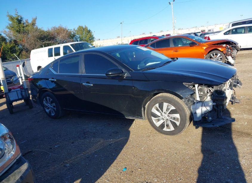 Photo 13 of 2020 Nissan Altima S FWD (VIN 1N4BL4BV7LC243166)