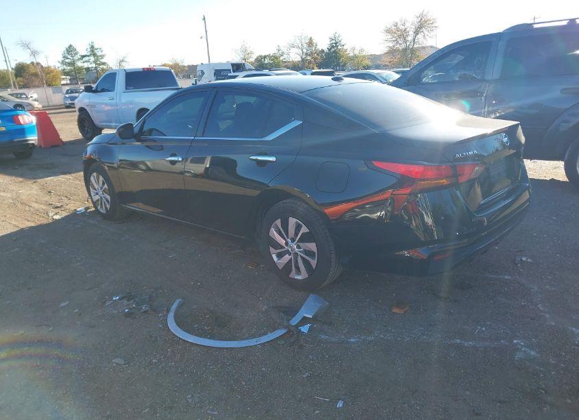 Photo 3 of 2020 Nissan Altima S FWD (VIN 1N4BL4BV7LC243166)