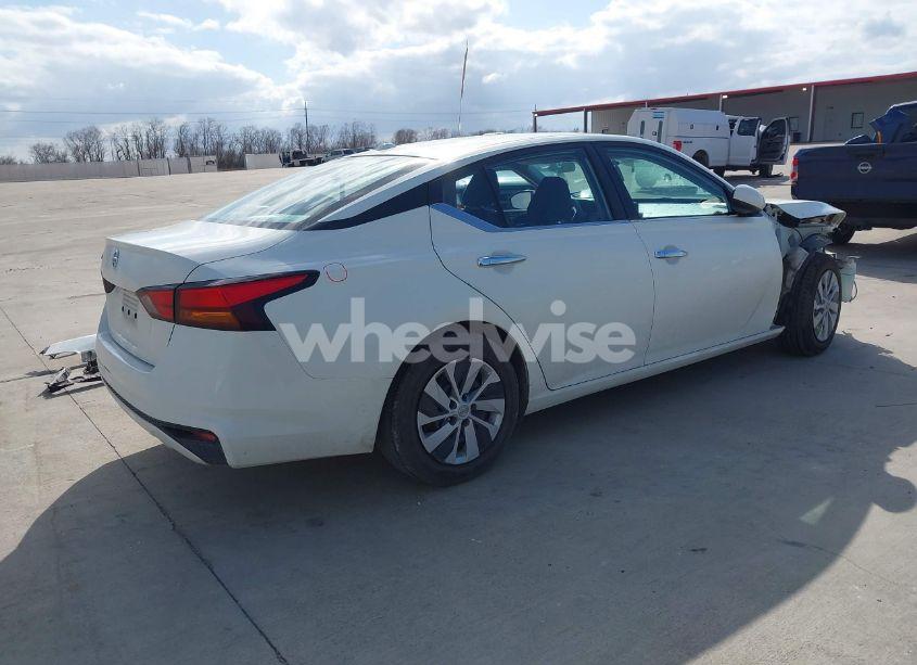 Photo 4 of 2020 Nissan Altima S FWD (VIN 1N4BL4BV7LC250182)