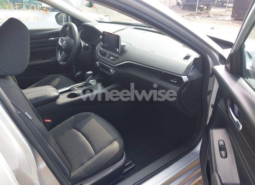 Photo 5 of 2020 Nissan Altima S FWD (VIN 1N4BL4BV7LC271825)