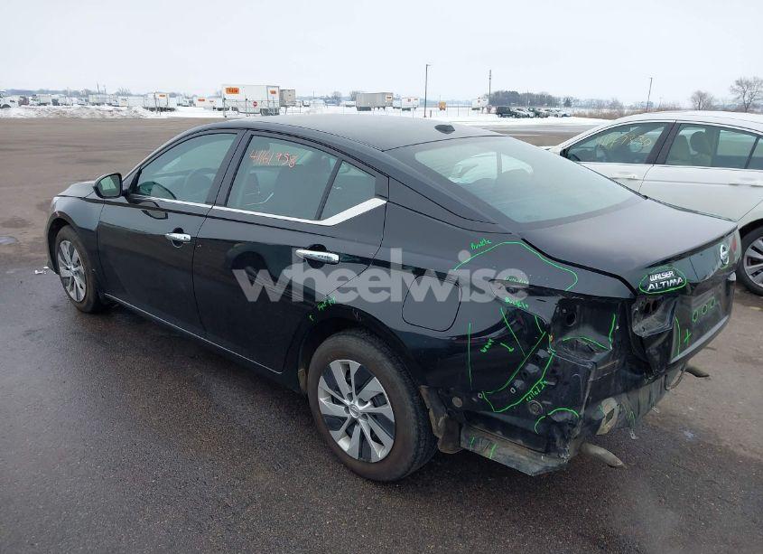 Photo 3 of 2020 Nissan Altima S FWD (VIN 1N4BL4BV7LC280508)