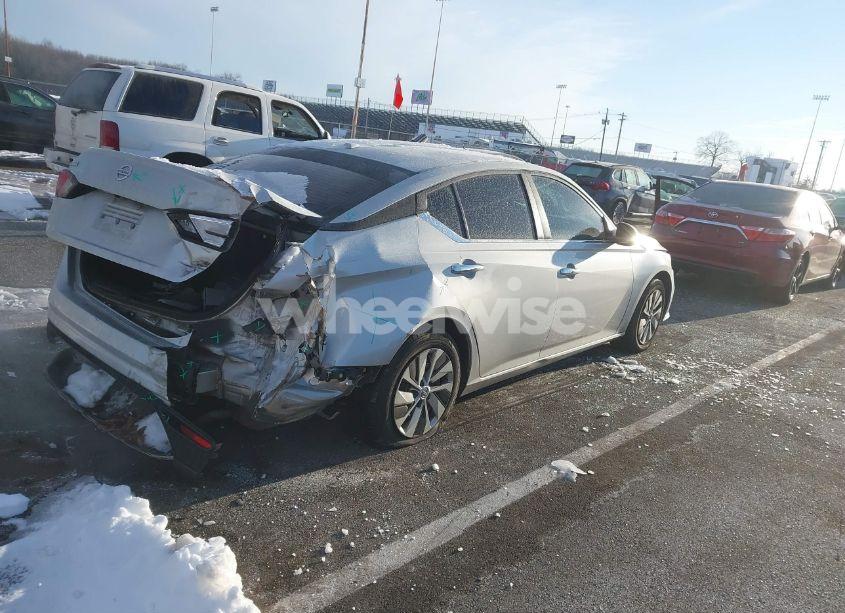 Photo 4 of 2020 Nissan Altima S FWD (VIN 1N4BL4BV7LN301989)