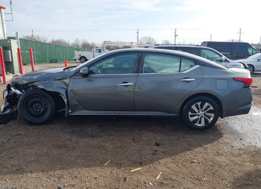 Photo 15 of 2020 Nissan Altima S FWD (VIN 1N4BL4BV7LN318341)