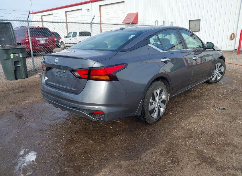 Photo 4 of 2020 Nissan Altima S FWD (VIN 1N4BL4BV7LN318341)