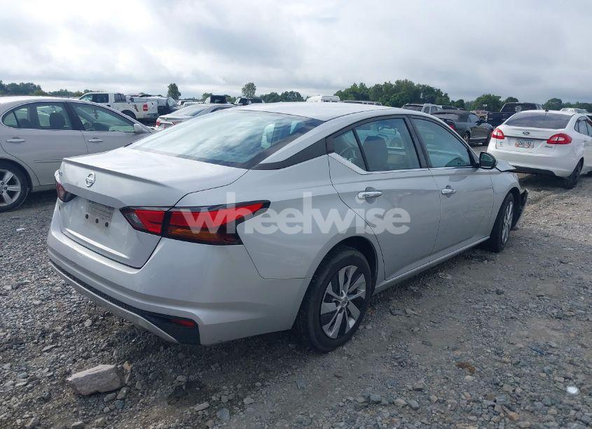 Photo 4 of 2021 Nissan Altima S FWD (VIN 1N4BL4BV7MN363362)