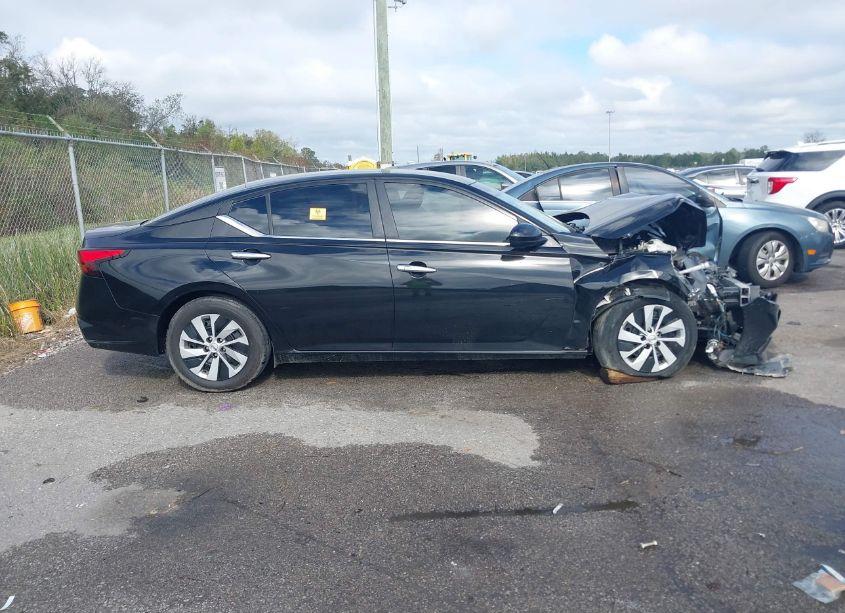 Photo 13 of 2021 Nissan Altima S FWD (VIN 1N4BL4BV7MN373146)
