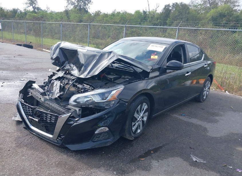 Photo 2 of 2021 Nissan Altima S FWD (VIN 1N4BL4BV7MN373146)