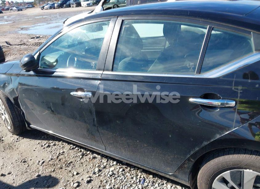 Photo 14 of 2021 Nissan Altima S FWD (VIN 1N4BL4BV7MN385037)