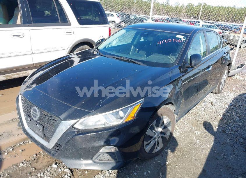 Photo 2 of 2021 Nissan Altima S FWD (VIN 1N4BL4BV7MN385037)