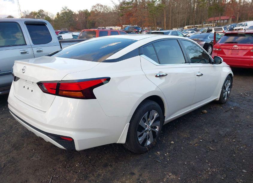 Photo 4 of 2021 Nissan Altima S FWD (VIN 1N4BL4BV7MN408333)