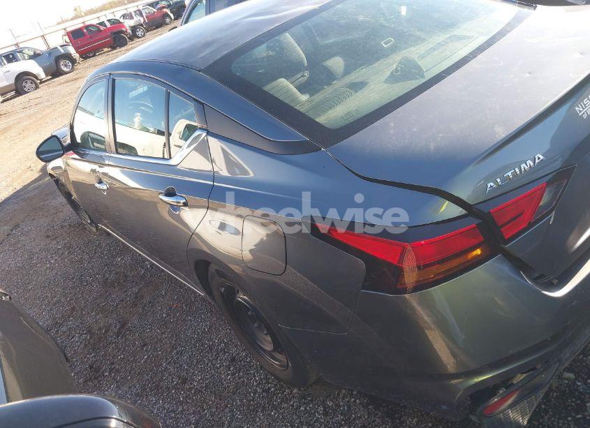 Photo 3 of 2022 Nissan Altima S FWD (VIN 1N4BL4BV7NN304314)