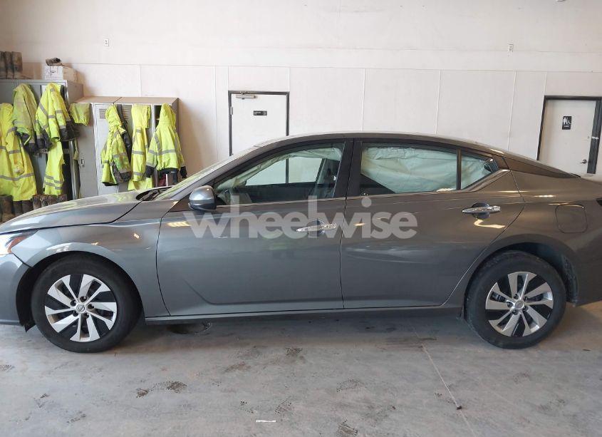 Photo 14 of 2023 Nissan Altima S FWD (VIN 1N4BL4BV7PN403654)