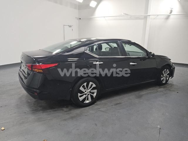 Photo 2 of 2024 NISSAN ALTIMA S (VIN 1N4BL4BV7RN328666)