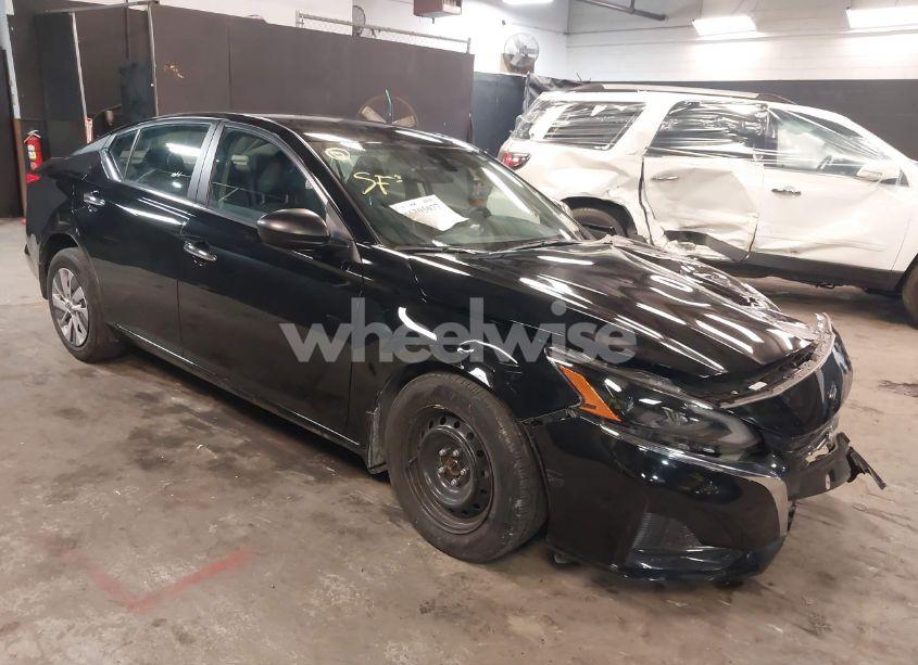 2024 Nissan Altima S FWD (VIN 1N4BL4BV7RN382260) main photo