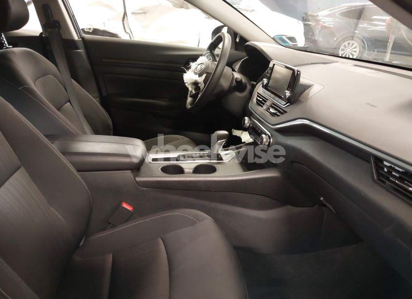 Photo 5 of 2024 Nissan Altima S FWD (VIN 1N4BL4BV7RN382260)